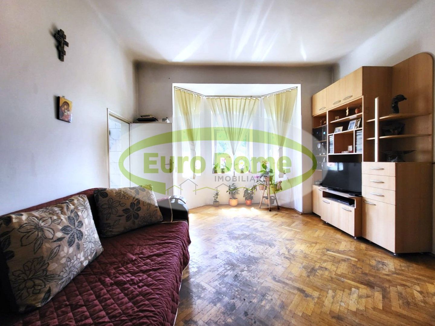 Apartament în casă cu priveliște frumoasă- Comision 0 - Poză 5