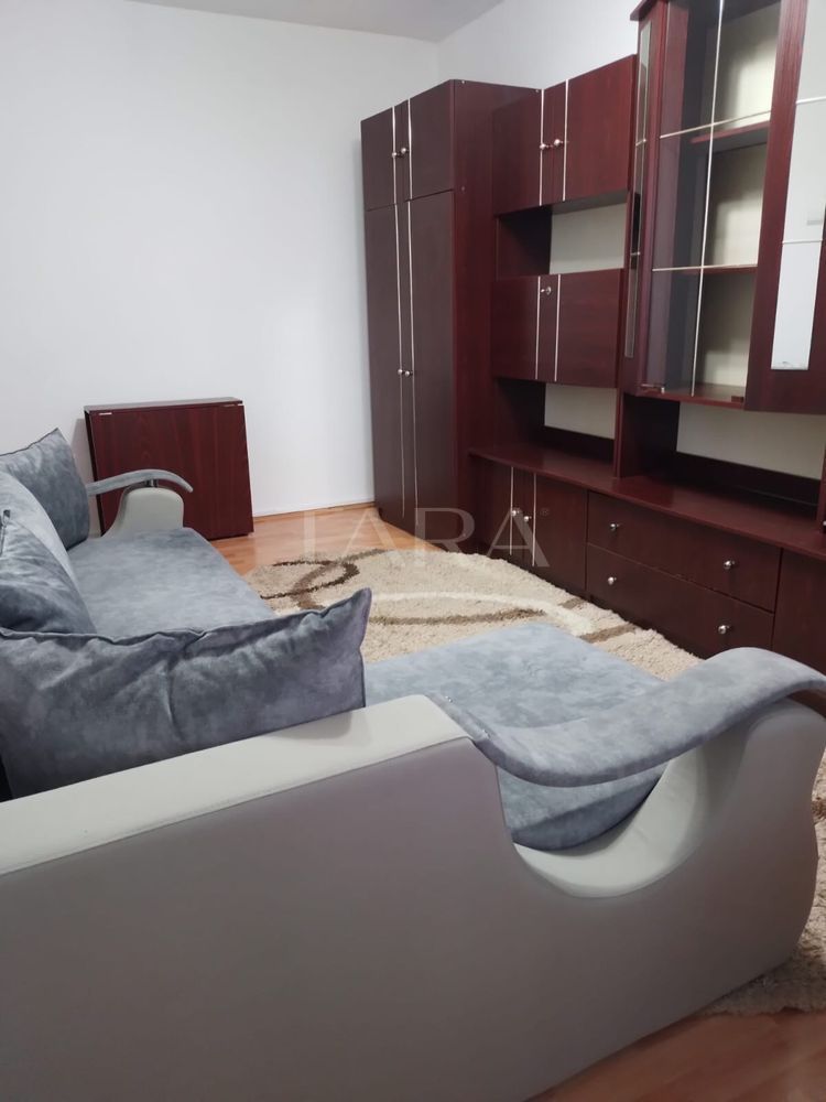 Garsonieră cu balcon, etaj intermediar. - Poză 2