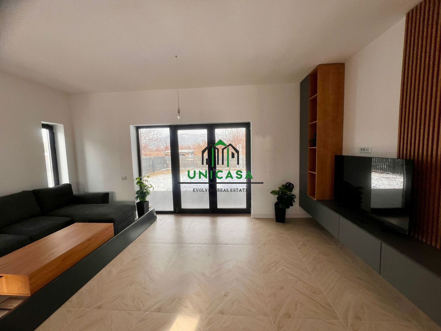 Casă modernă de vânzare/ Bujoreni – Olteni - Poză 4