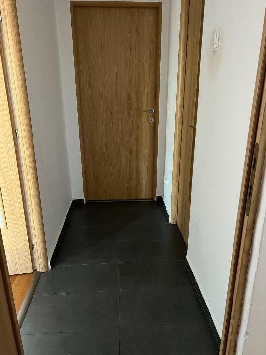 3 camere Titan, langa Parc si Stadionul National - Poză 11