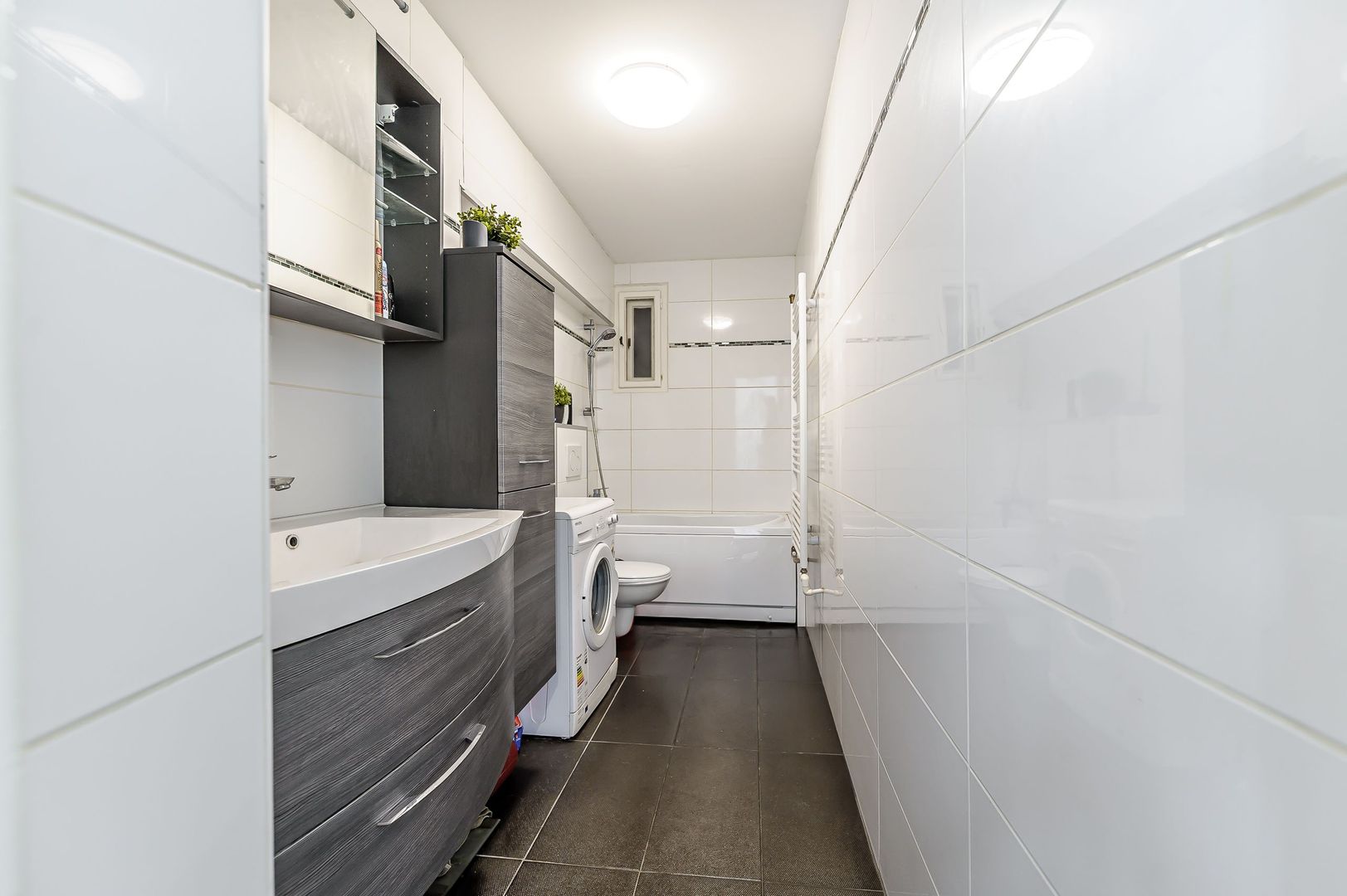 Apartament la casă, zonă centrală - Poză 6