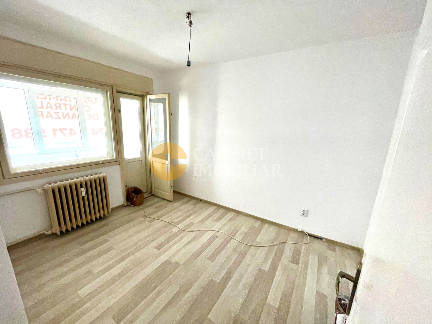 Apartament cu 3 camere - Etaj 1 - Fara Risc - Zona Palas - Poză 2