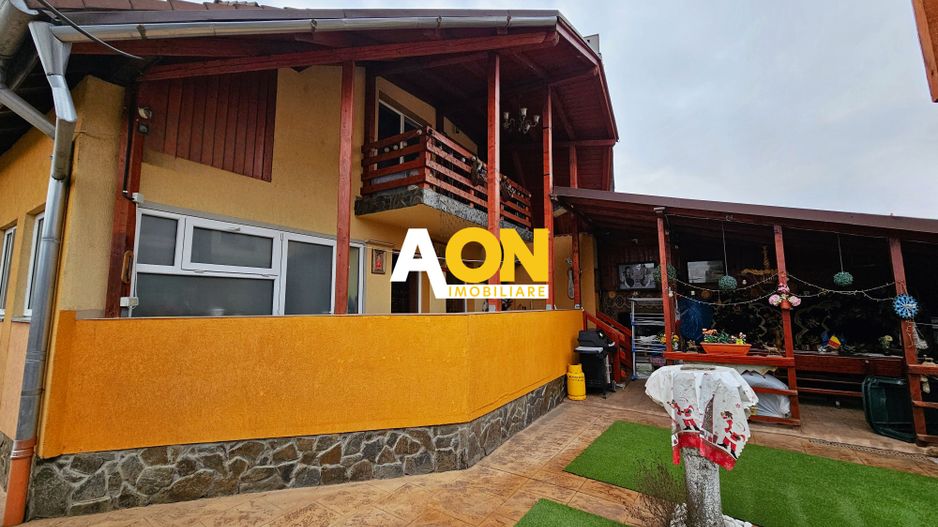 Casa 4 camere, Cetate, amplasament premium, 295 mp teren - Poză 1