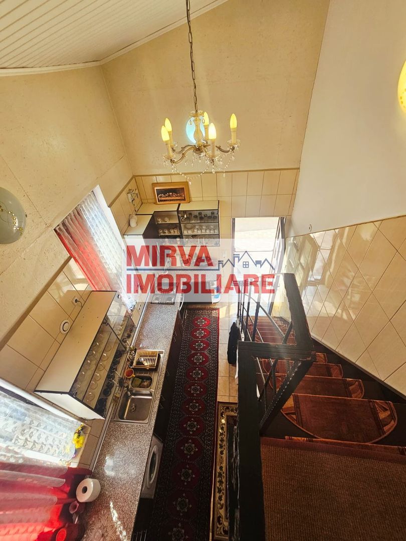 🏡 Casă spațioasă cu 9 camere în Strejnicu – pentru locuință, birouri - Poză 77