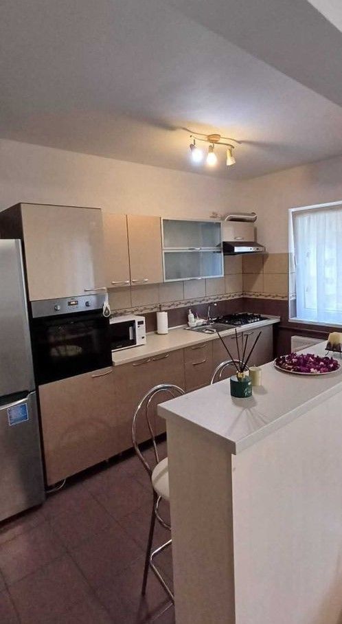 Giroc-Unitatea Militara | 2 Camere | Etaj 1 | Loc de parcare - Poză 2