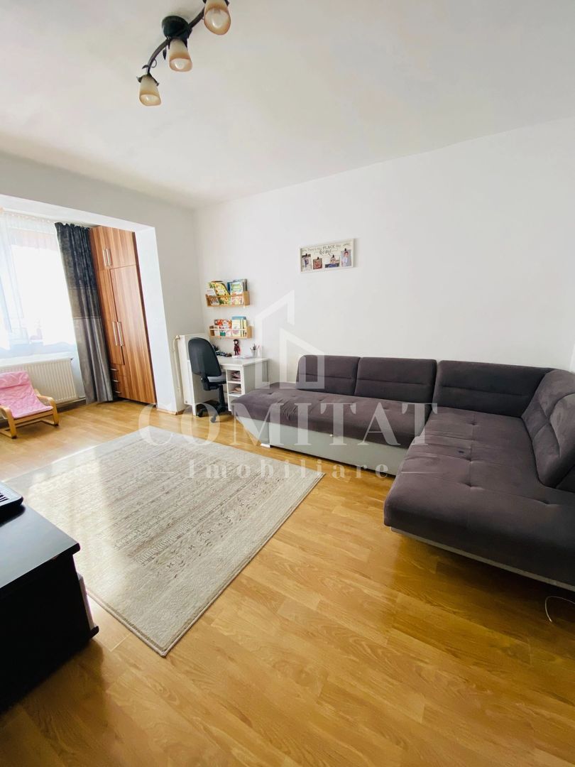 Apartament la etaj intermediar | Loc de parcare | Zona Str Eroilor - Poză 5