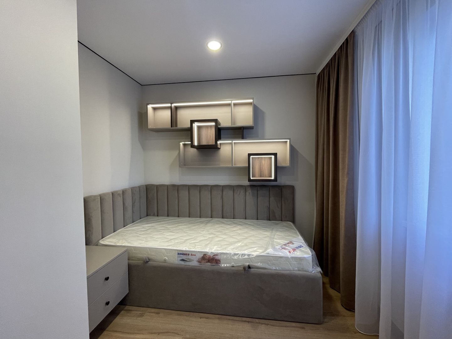 Apartament cu 2 camere plus living, sector Botanica - Poză 1