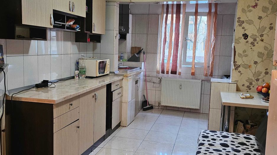 2 Camere - 52MP | Reabilitat | 1980 | Metrou Crangasi la 4 minute - Poză 2