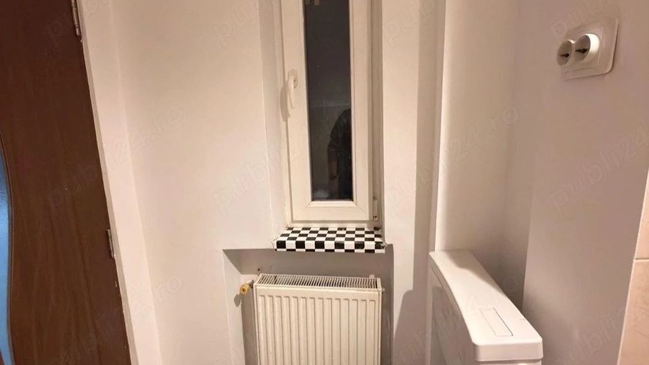 Închiriez garsoniră ultracentrală, Unirii, centrală proprie - Poză 4