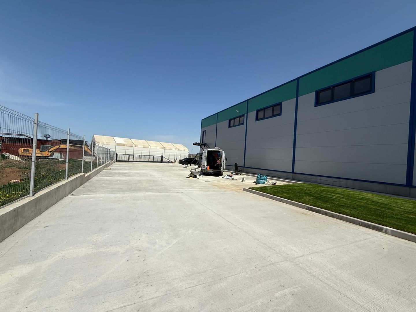 Ansamblu industrial format din 9 hale de vânzare – Popești-Leordeni - Poză 5