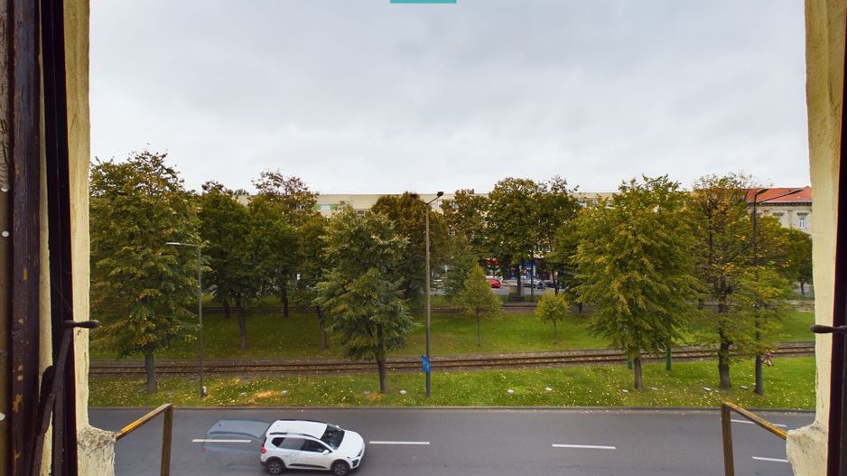 Apartament de închiriat – 3 camere, zonă centrală - Poză 8