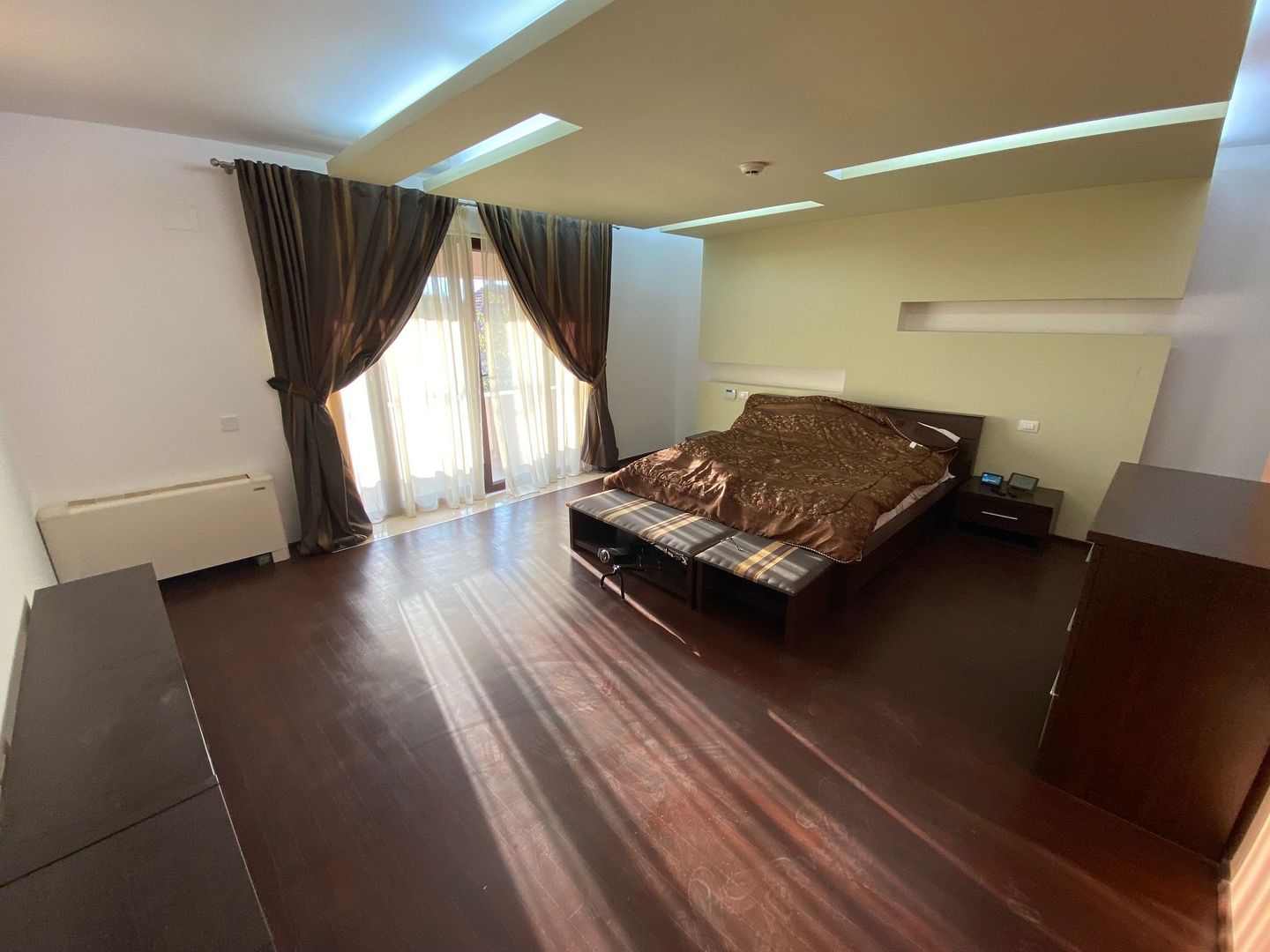 VILA CU 5 CAMERE zona Mircea Cel Batran - Poză 7