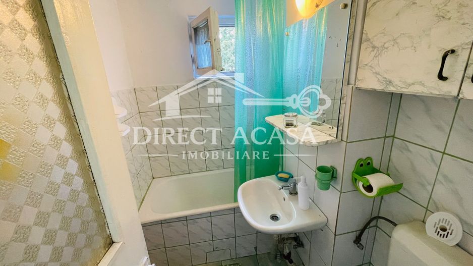 Apartament cu 3 camere de inchiriat-Str Godeanu-Zona Dambu - Poză 7
