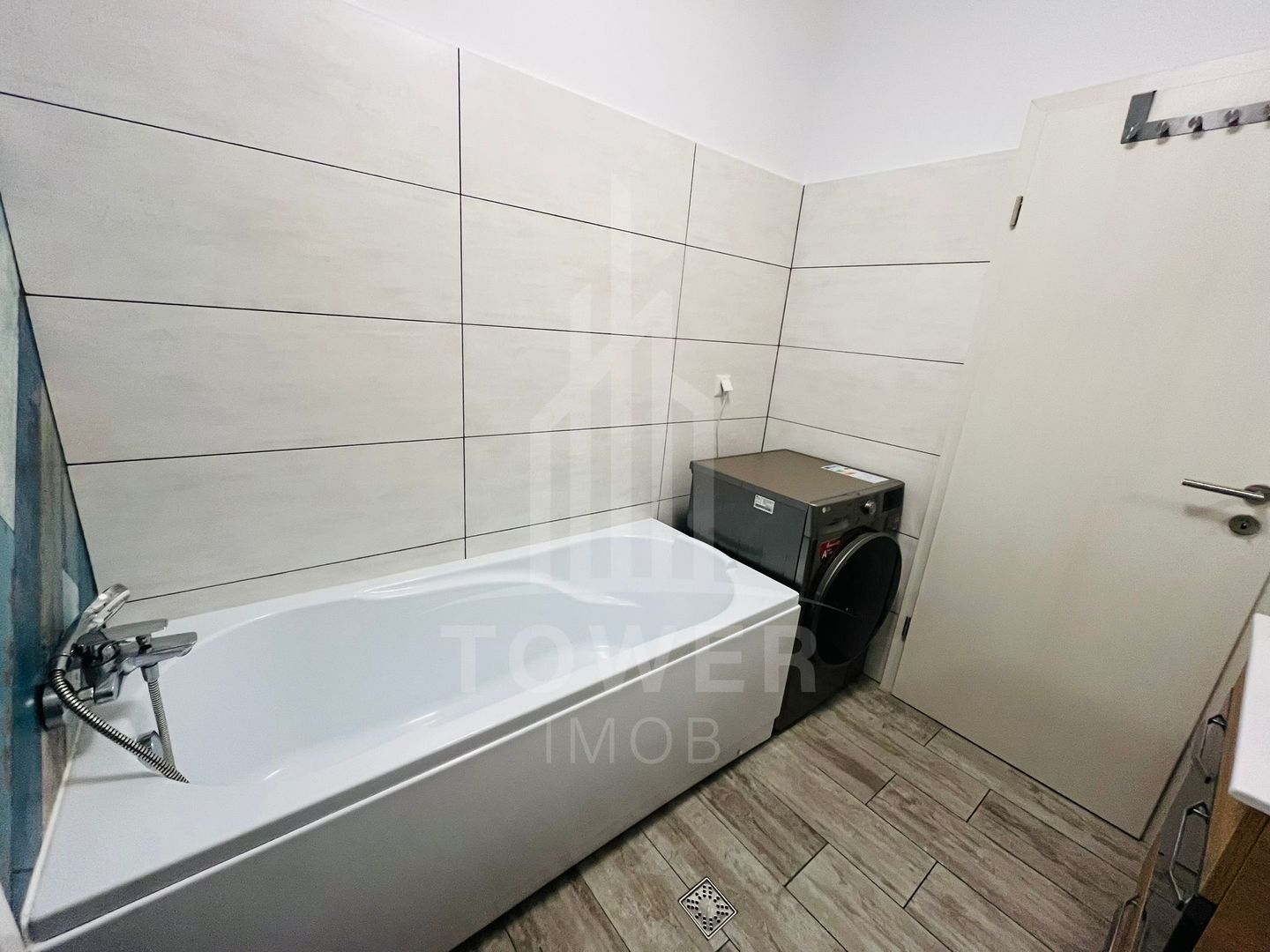 Apartament modern 3 camere - Poză 19