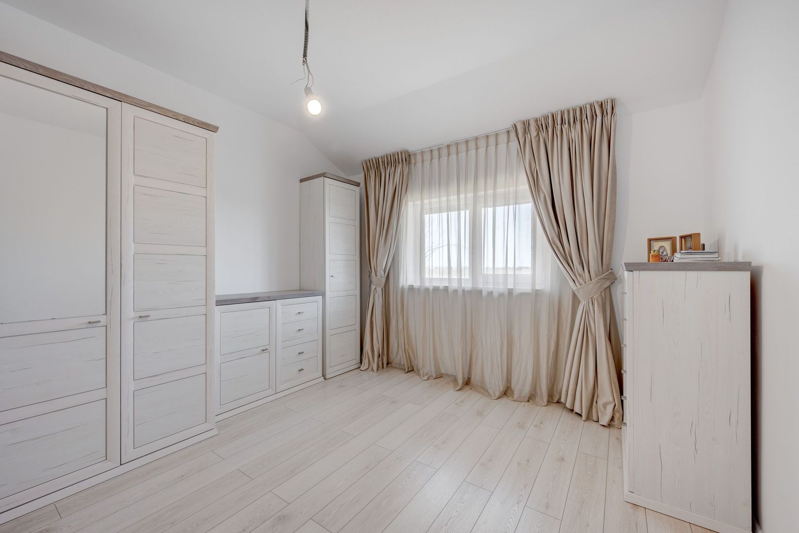 Casa cu Mesteceni!  Complex Lalelelor Domnești - Poză 41