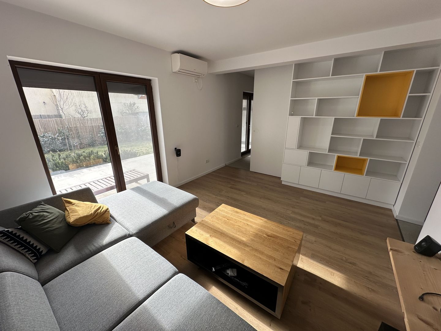 Casa deosebita intr-un cartier privat cu bariera - Poză 5