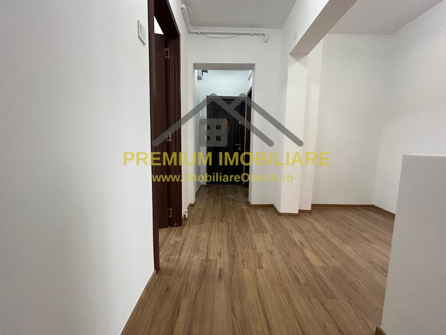 Apartament 3 camere  2 băi | renovat 2025 | parcare - Poză 18