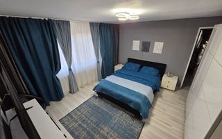Casa 7 camere 3 bai 2 intrari Zona Garii - Poză 8