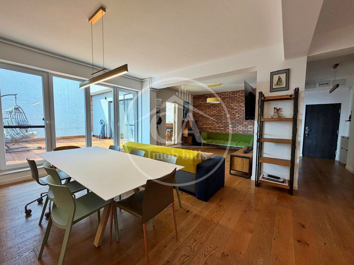 Penthouse de închiriat cu 4 camere si terasa, Prima Sucevei, Oradea - Poză 2