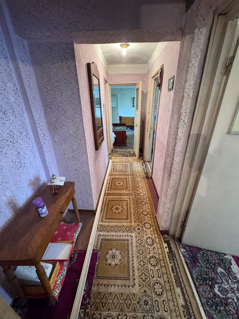 Apartament 3 camere de vânzare – Zona Pieței Centrale - Poză 3