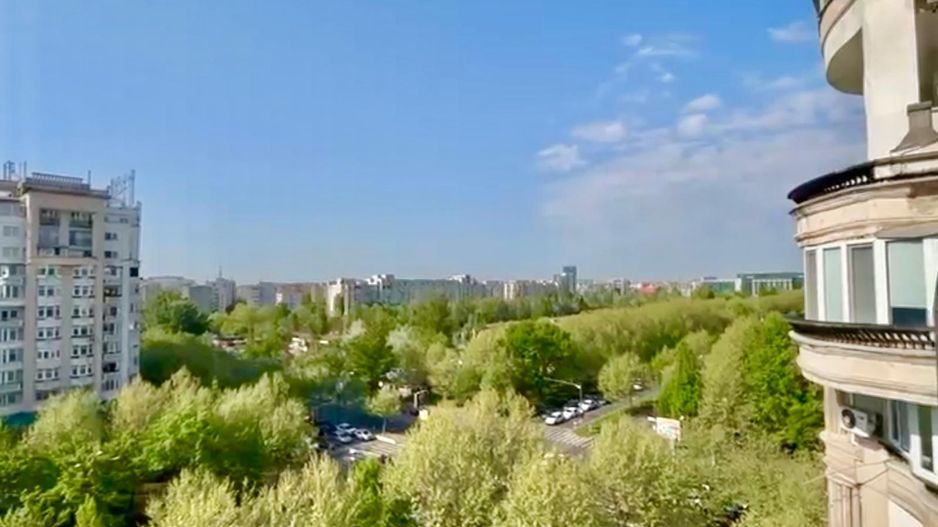 Duplex superb cu scara interioara si vedere la bulevard, zona Unirii - Poză 1