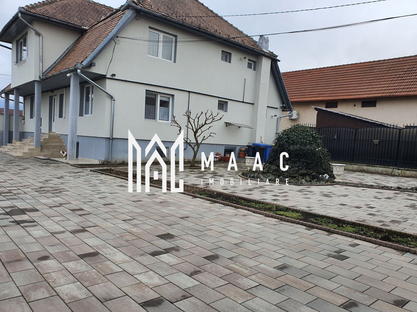 Proprietate cu 2 case | 540 mp utili | Teren 1000 mp | Tălmaciu - Poză 2