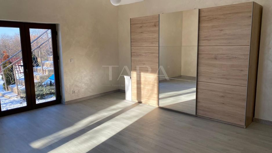 Vilă modernă cu piscină și terase generoase, zona Faget - Poză 8