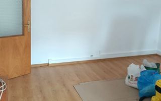 Apartament cu trei camere, structura mare, zona Astra - Judetean 99 mp - Poză 1