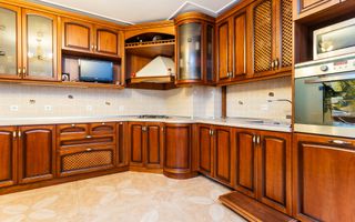 Vânzare, casă, 2 nivele, 6 camere, strada Luceafărul, Ciorescu - Poză 4