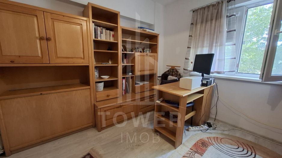 Apartament 4 camere -etaj 1, zona V. Aron - Poză 12