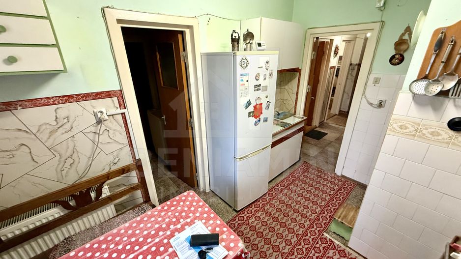 3 decomandate - parter - 65mp - centrala - gol - Scriitorilor - Poză 2