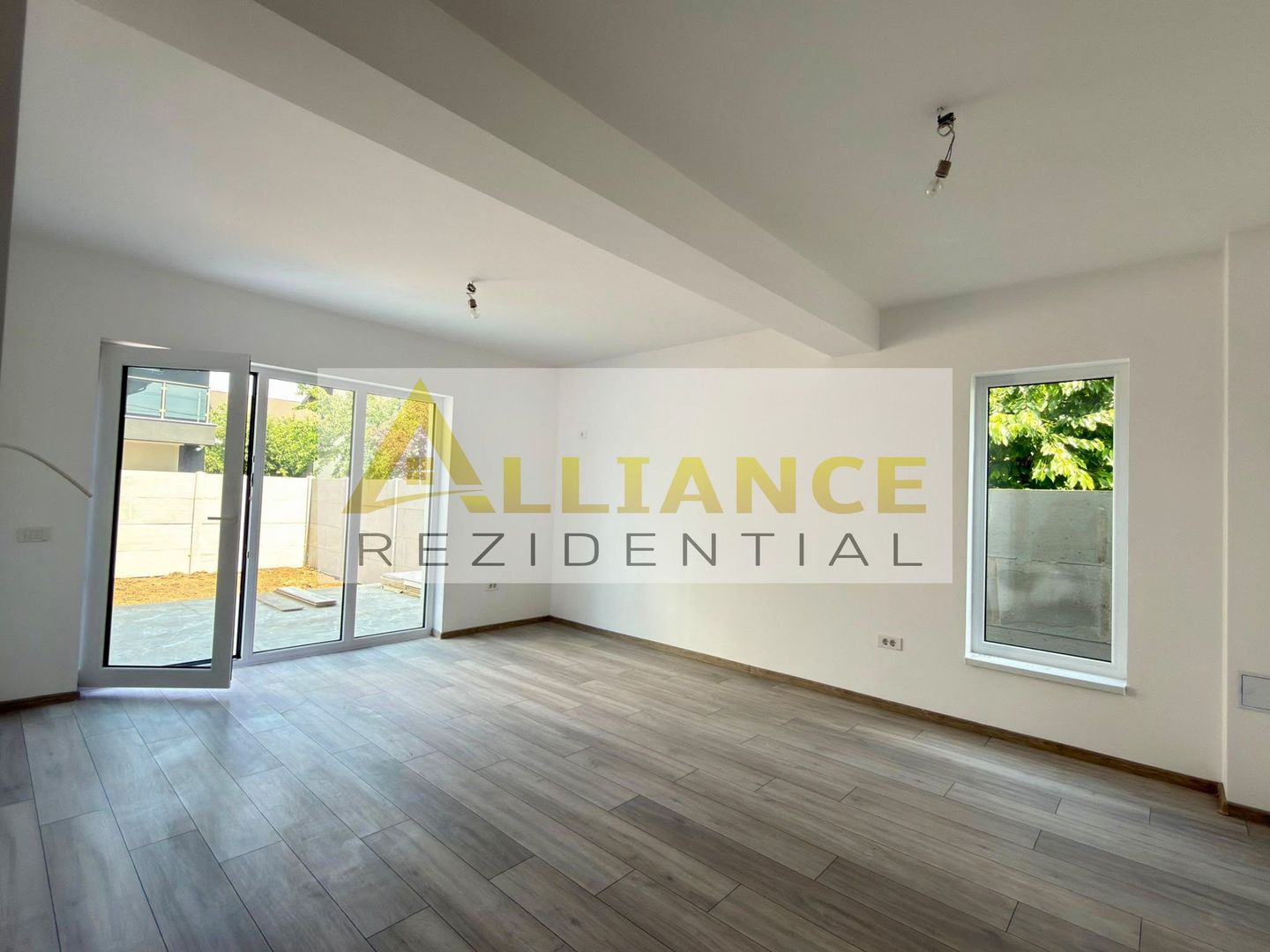 Vila individuala - 5 camere - 3 bai -Teren 310 MP-200 M DE STV - Poză 13