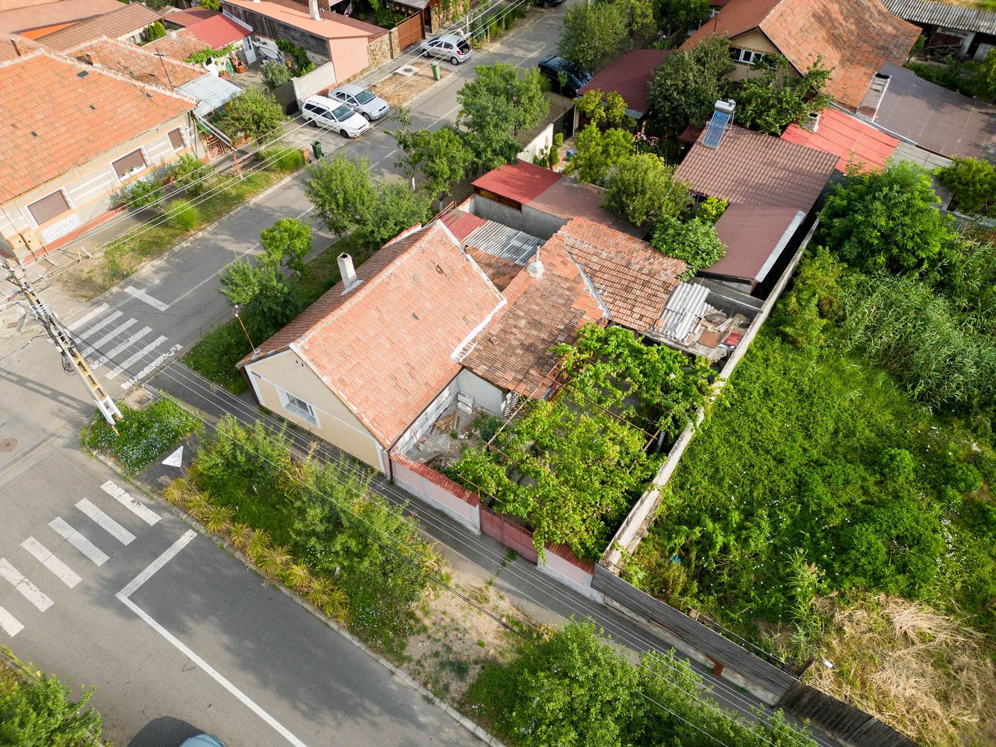 Casă cu 3 camere în Bujac - Poză 14