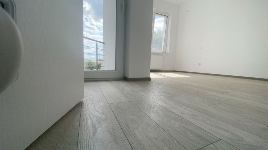 Apartament 3 camere, decomandat, modern/premium, sc. 4 Turnu Mag - Poză 3