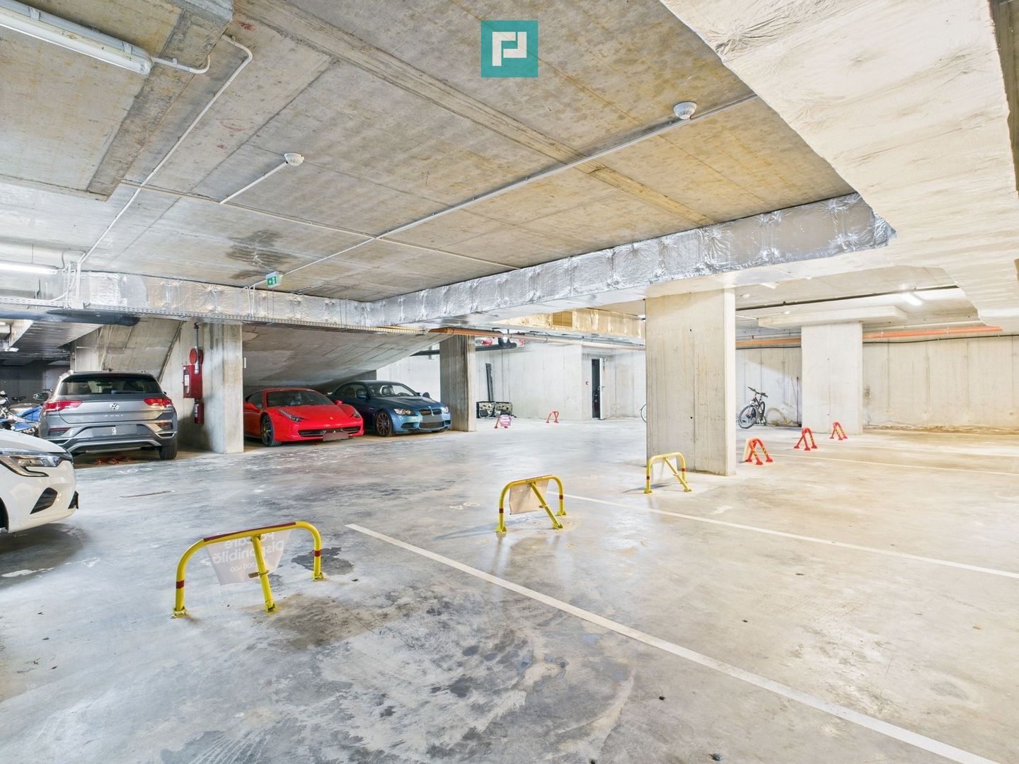 Locuri de parcare subterane –Complexul Studențesc - Poză 2