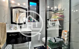 Casă de vânzare cu 4 camere în Cartierul Tineretului, Oradea - Poză 11