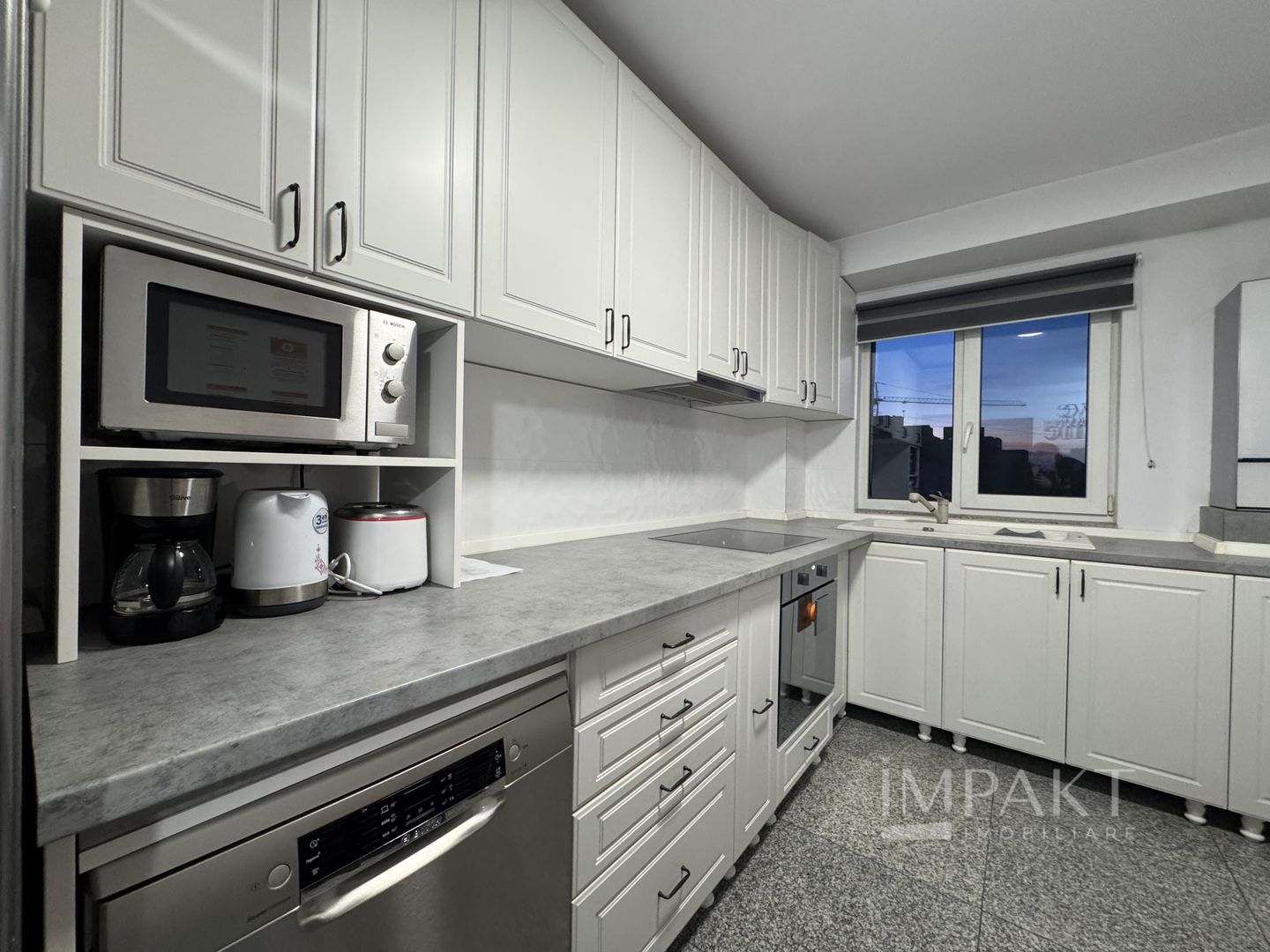 chirie apartament 3 camere zona Iulius mall,  cu parcare - Poză 5