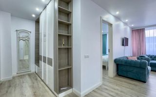 Apartament cu 3 camere de vânzare în zona Centrală - Poză 16