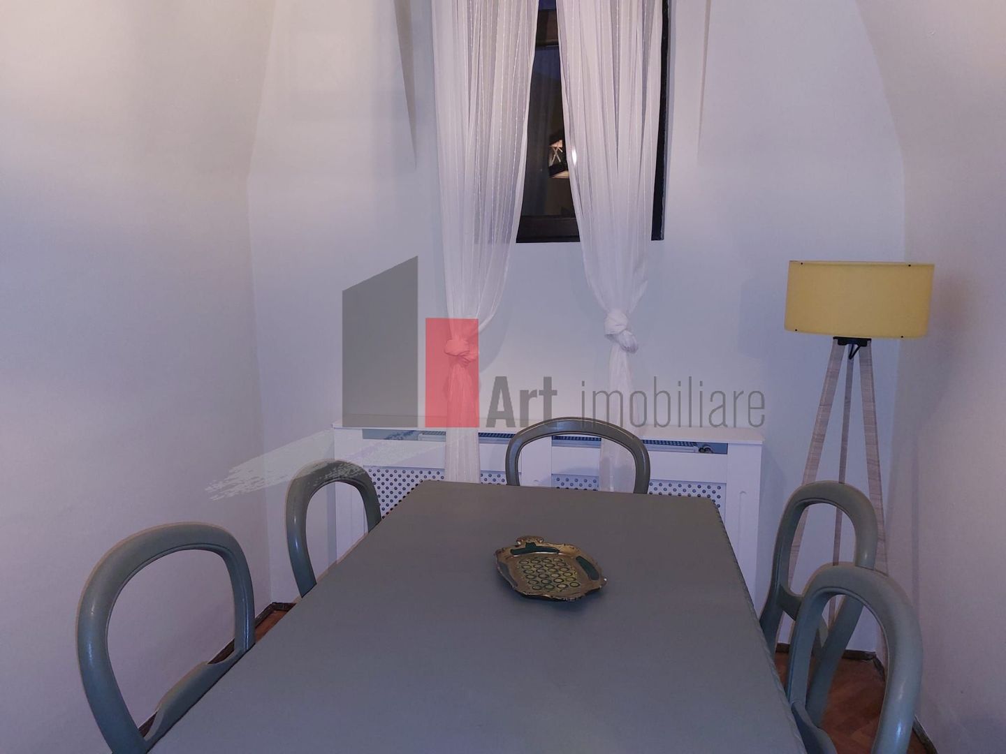 Apartamentul "DISINJATUR" , et. 1/1 in vila stil neoromanesc - Poză 9