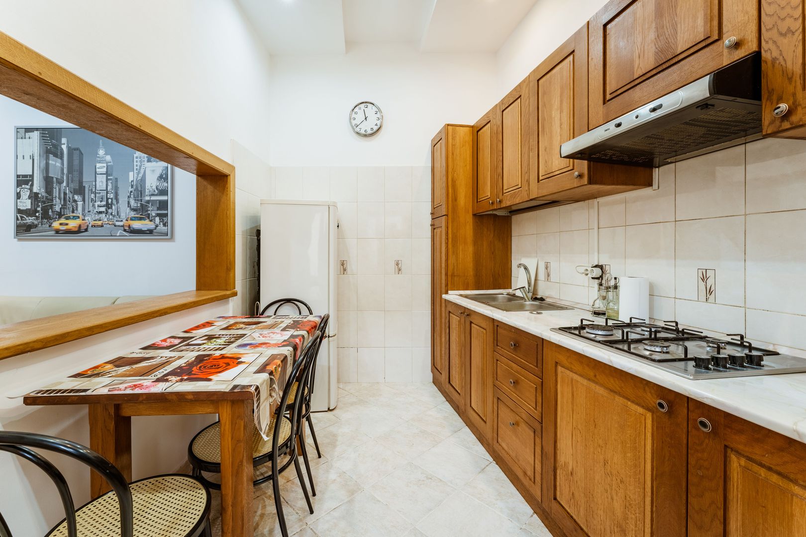 Apartament ultracentral de închiriat - Poză 3