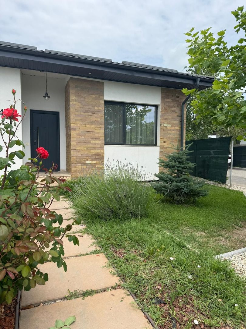 Live Surrounded by Nature *Beautiful Furnished Home in a Secure Gated - Poză 4