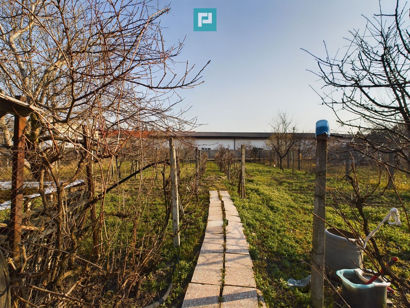 Casă individuală cu teren de 1100 mp și 3 apartamente în curte - Poză 33