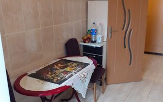 Inchiriez apartament 2 camere decomandat.#. - Poză 7