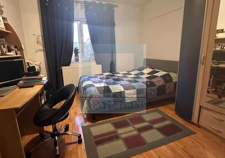 Apartament 3 camere decomandat - zona Bartolomeu - Poză 2