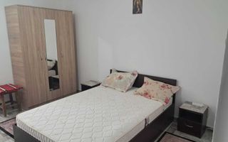 Garsoniera renovata, Costin Georgian, mobilata complet, metrou aproape - Poză 1
