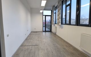 CENTRU ANAF(COD03) - Birou luminos ,cu teras, in cladire noua ! - Poză 7