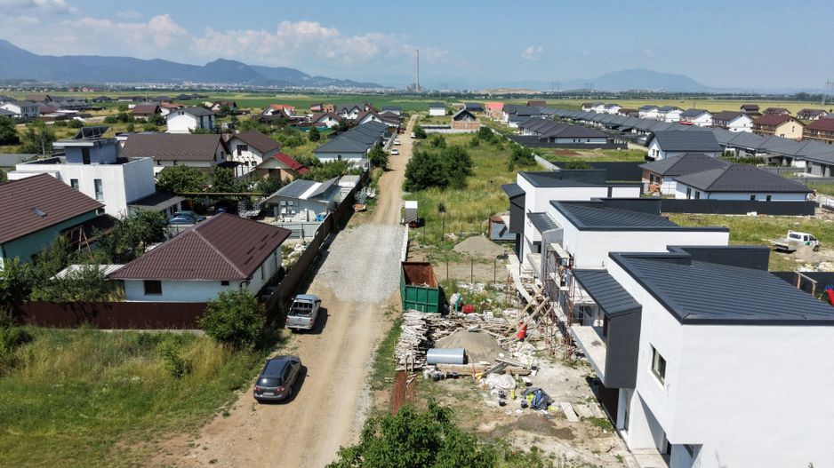 VILĂ CU DESIGN MODERN ȘI PRIVELIȘTE SPECTACULOASĂ CĂTRE MUNȚI - Poză 6