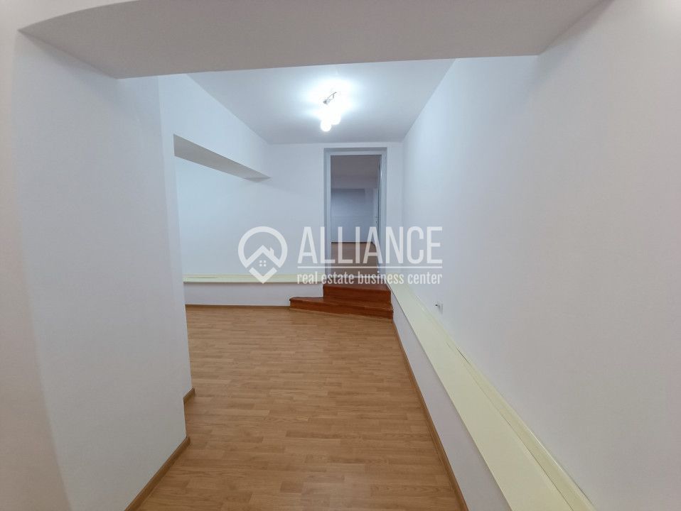 CENTRU SALA SPORTURILOR(COD03)- Casa interbelica si curte generoasa ! - Poză 23