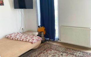 Apartament de 3 camere, bun pentru investitie ! - Poză 3