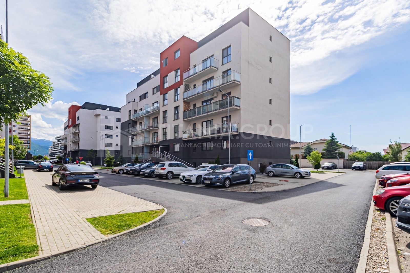 Garsonieră spațioasă, parcare și boxa, contract ANAF, Maurer Coresi - Poză 8